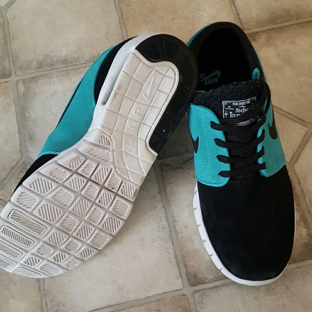 Men's Nike shoes